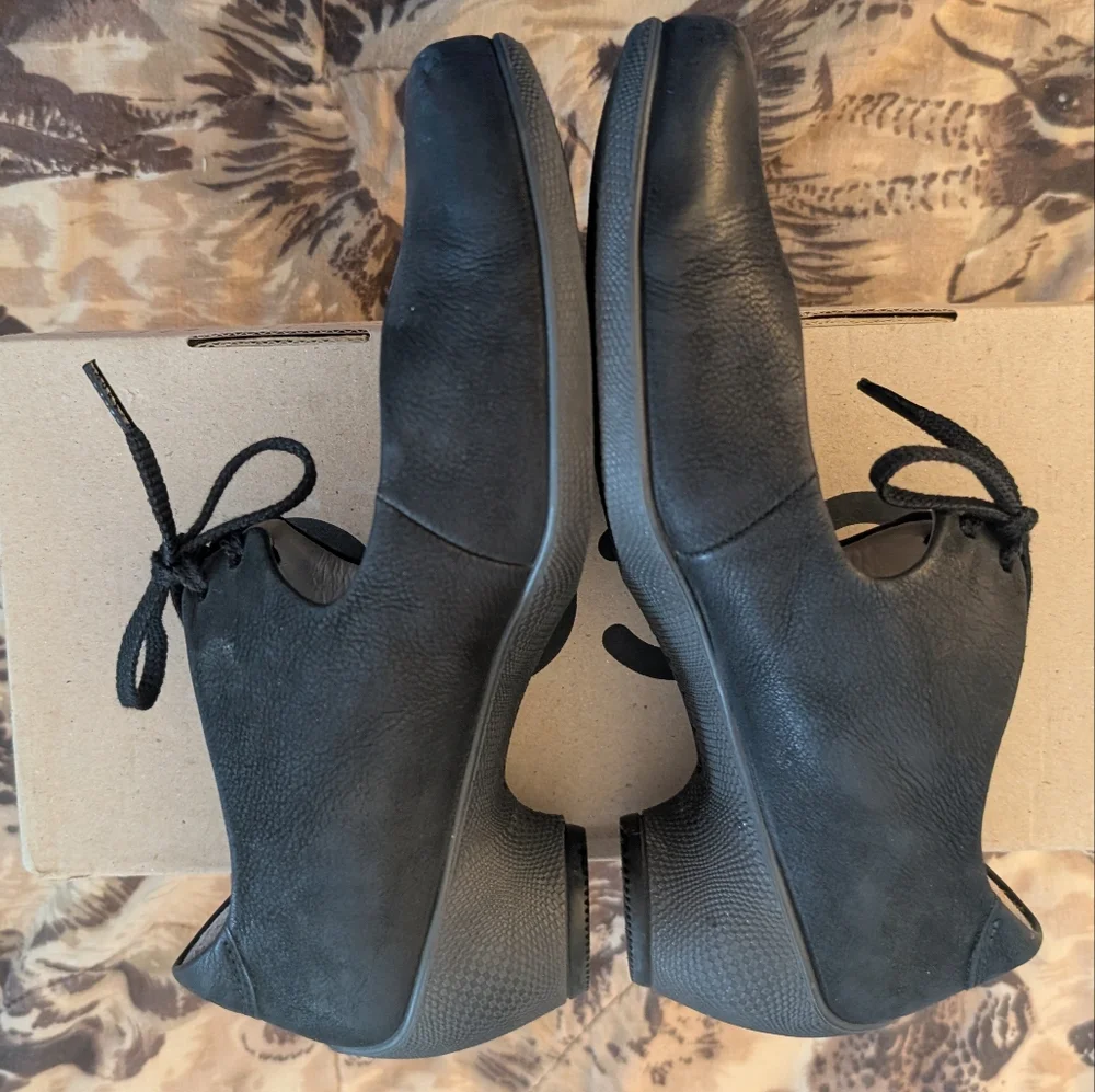 Ecco Sculptured Mary Jane Pumps - Picture 5 of 12